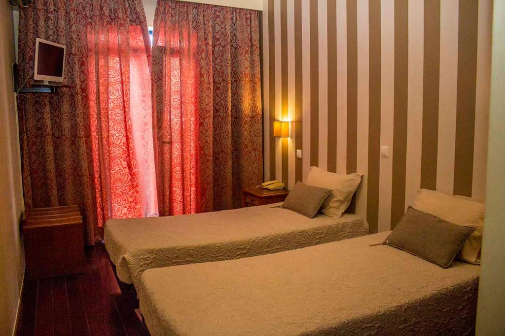 Двухместный (Двухместный номер с 2 отдельными кроватями) отеля Hotel Varandazul, Палмела