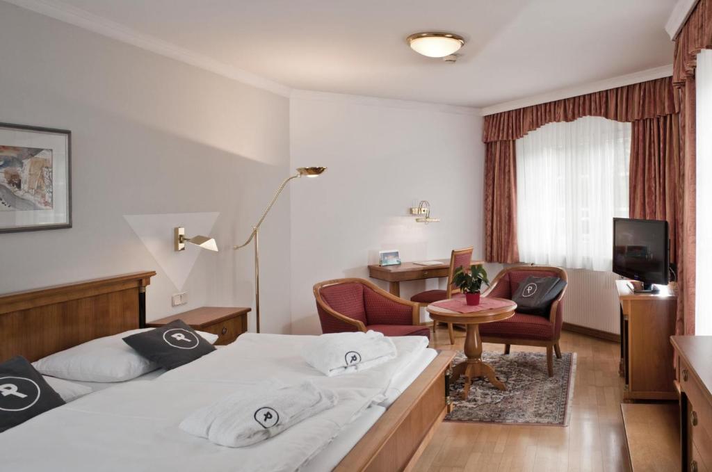 Двухместный (Двухместный номер с 1 кроватью и балконом) отеля Reduce Hotel Thermal, Бад-Тацмансдорф