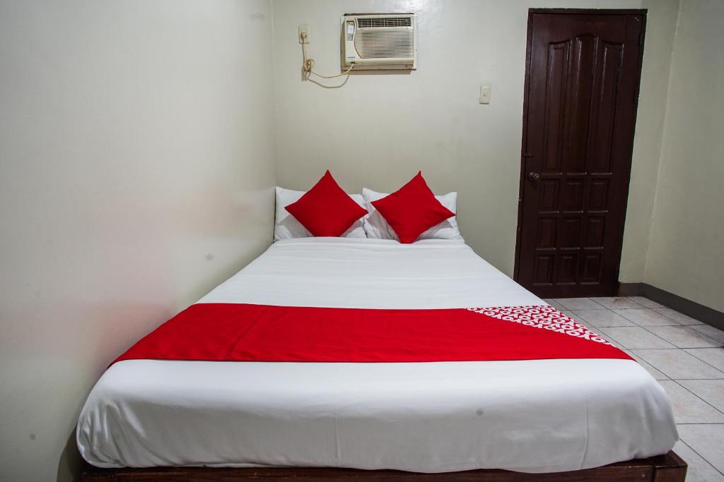 Двухместный (Стандартный двухместный номер с 1 кроватью) отеля OYO 192 TCC Condo-Hostel, Давао