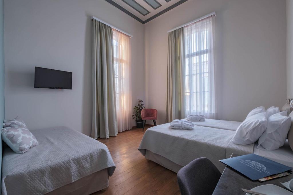 Двухместный (Улучшенный двухместный номер с 1 кроватью) отеля Agora Residence, Хиос