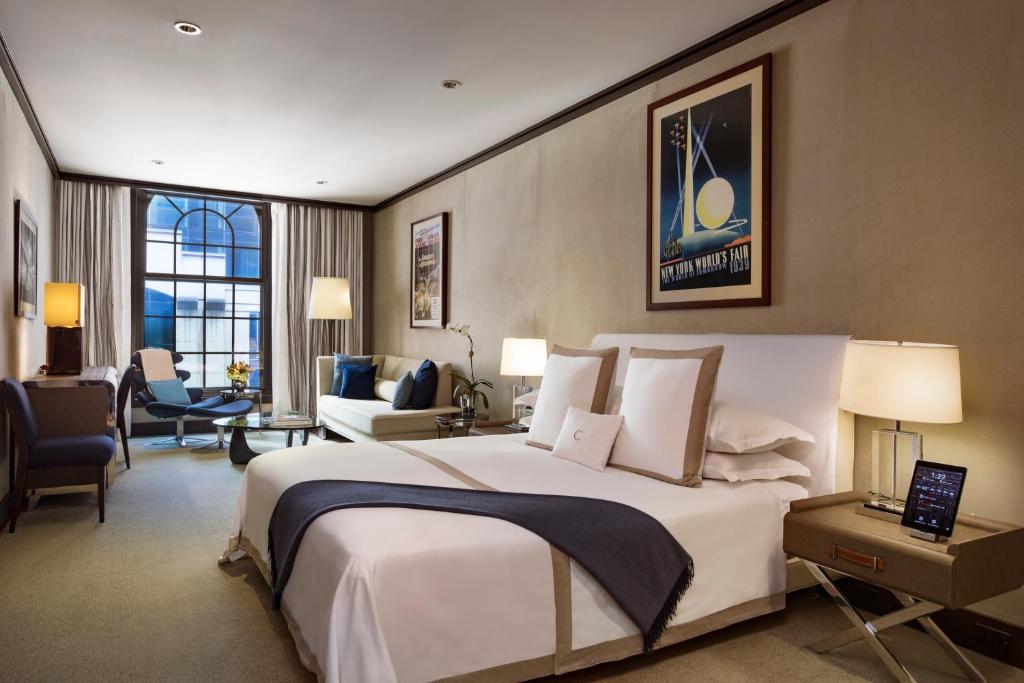 Двухместный (Полулюкс с 1 спальней, 1 кроватью размера «king-size» и видом на город) отеля The Chatwal New York City, Нью-Йорк