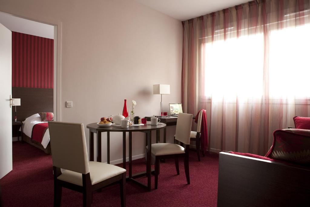 Апартаменты (Апартаменты с 1 спальней (для 4 взрослых)), Apparthotel Opéralia Grenoble Les Cèdres