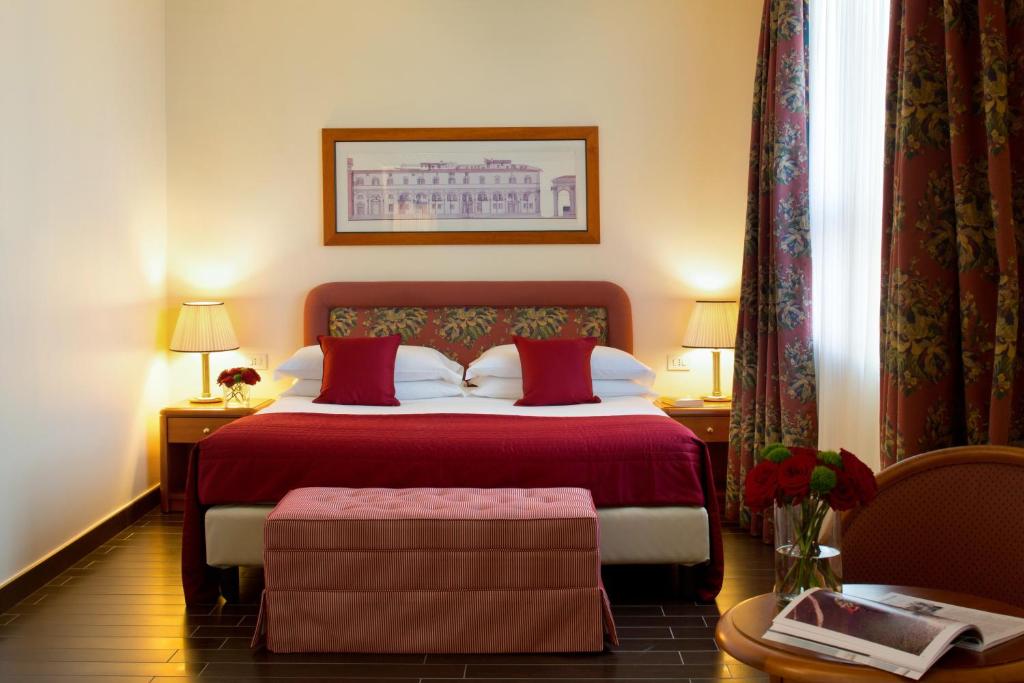 Двухместный (Представительский двухместный номер с 1 кроватью или 2 отдельными кроватями) отеля Starhotels Business Palace, Милан