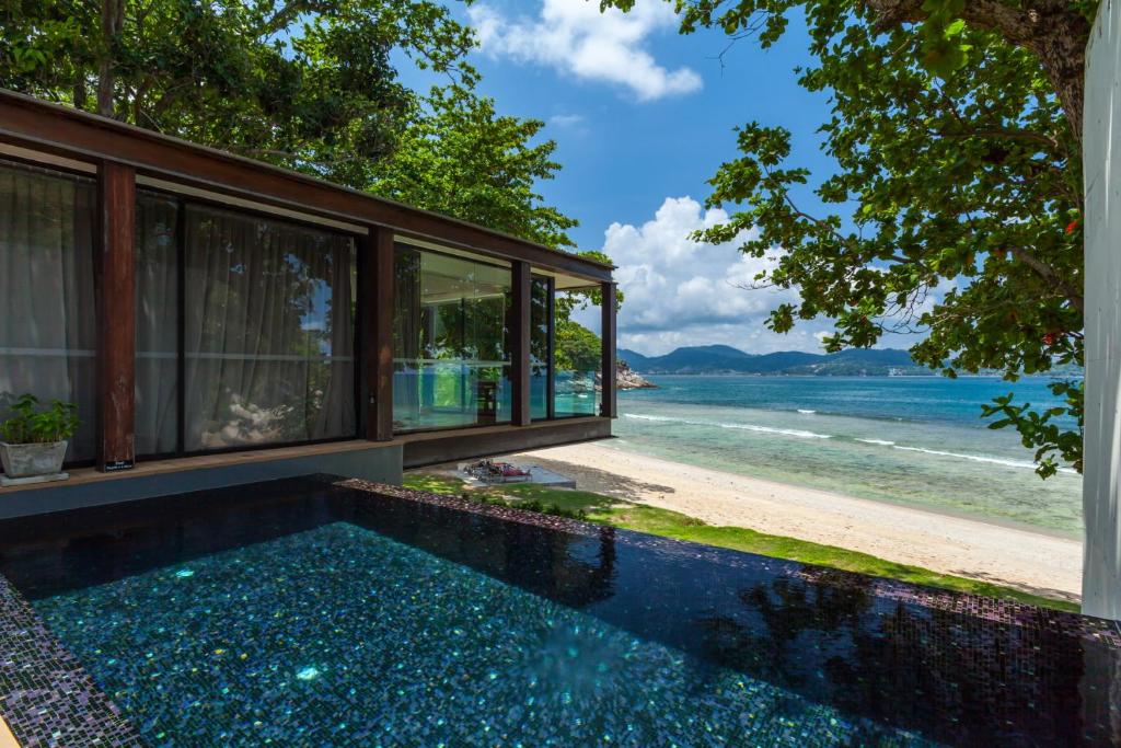 Вилла (Вилла с 1 спальней, бассейном и доступом к пляжу) курортного отеля The Naka Phuket, Пхукет