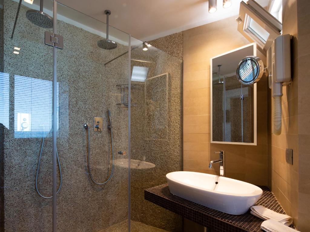 Сьюит (Family Junior Suite with Jacuzzi and Sea View), Patrizia & Residenza Hotel Resort