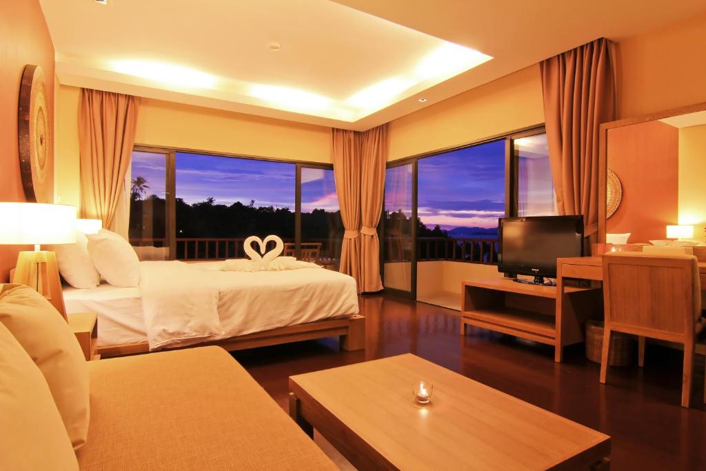 Сьюит (Люкс с 1 спальней и видом на океан) курортного отеля Islanda Resort Hotel, Ко Мак