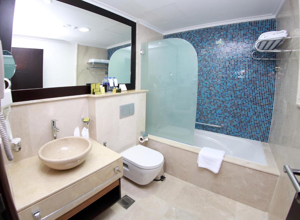 Двухместный (Стандартный двухместный номер с 1 кроватью или 2 отдельными кроватями) отеля Armada BlueBay, Дубай