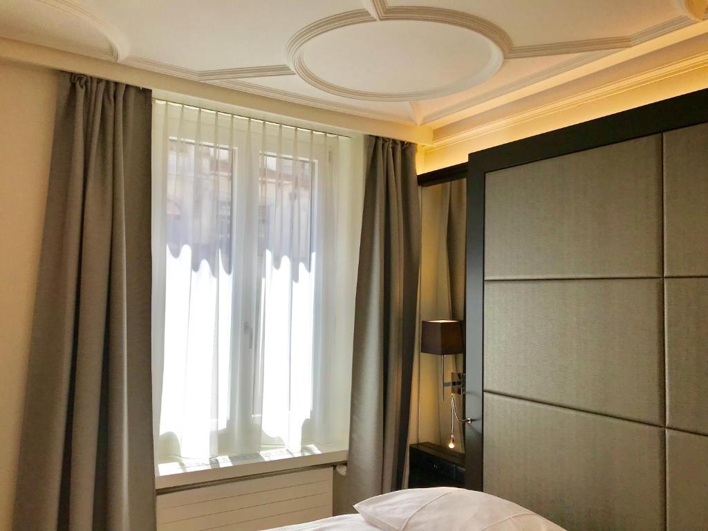 Двухместный (Двухместный номер Делюкс с 1 кроватью) отеля Hotel Alpina Luzern, Люцерн