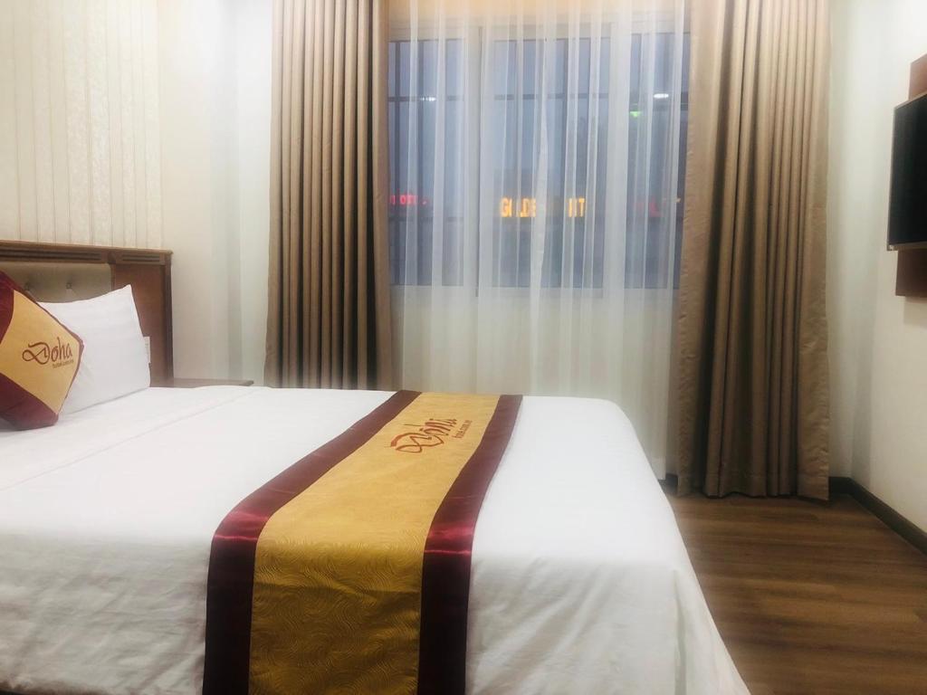 Двухместный (Стандартный номер с кроватью размера «king-size») отеля Doha 2 Hotel Saigon Airport, Хошимин