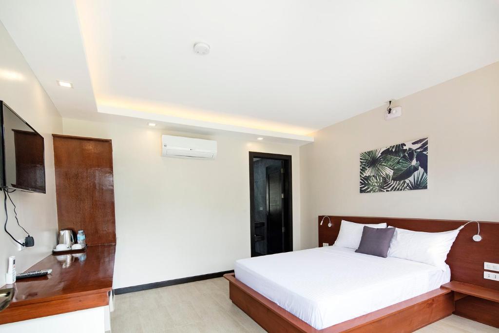 Двухместный (Номер Делюкс с кроватью размера «queen-size») курортного отеля OHANA, Panglao Resort., Панглао