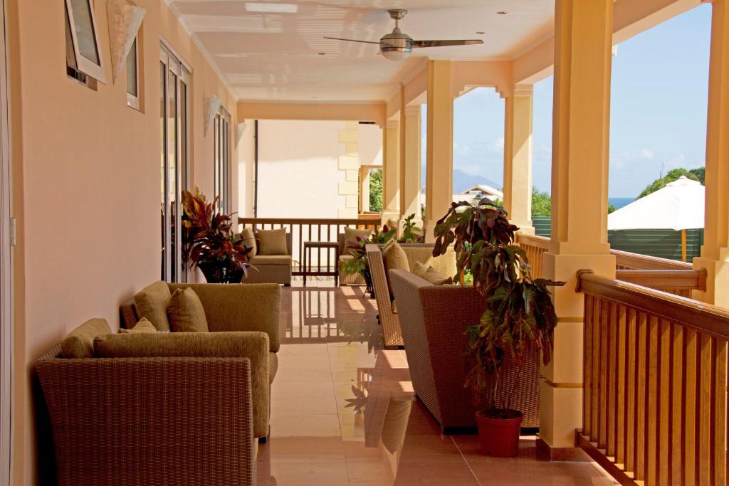 Вилла (Вилла с 3 спальнями) апартамента The Palm Seychelles, Бель-Омбр (Индийский океан)