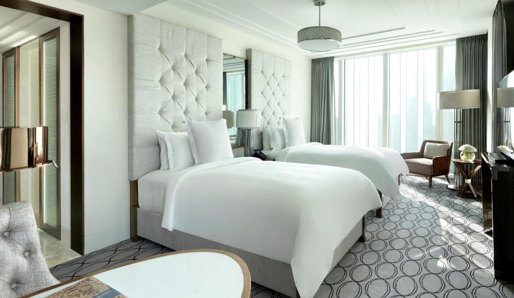Двухместный (Номер «Премьер» с 2 отдельными кроватями) отеля Four Seasons Hotel Abu Dhabi at Al Maryah Island, Абу-Даби