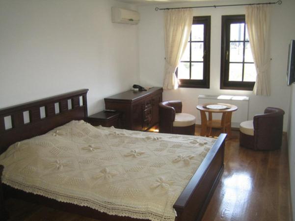 Двухместный (Двухместный номер с 1 кроватью или 2 отдельными кроватями и хорошим видом) отеля Gurko Hotel, Велико-Тырново