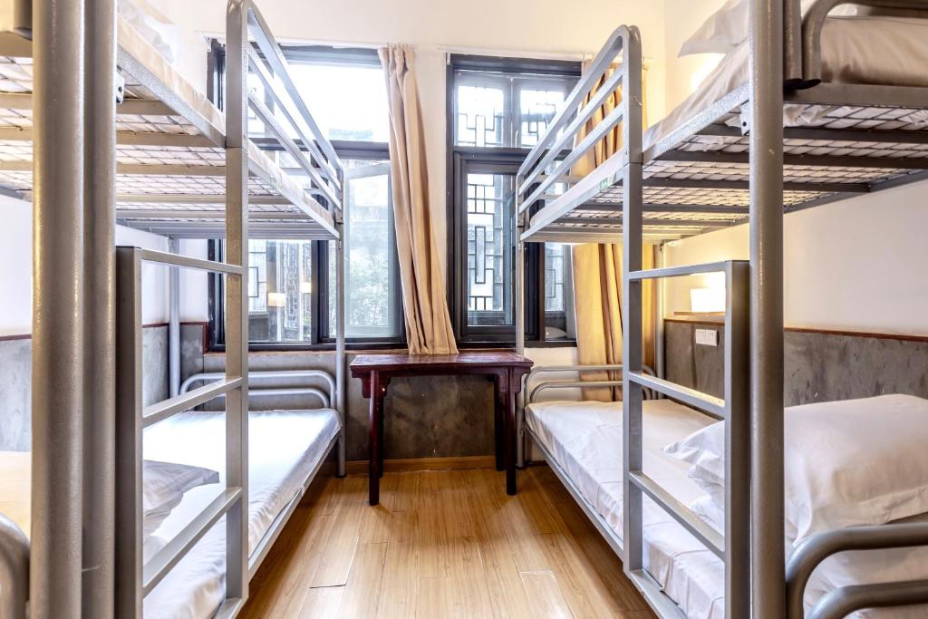 Номер (Кровать в общем номере для мужчин с 4 кроватями) хостела Ho Fang International Youth Hostel, Ханчжоу
