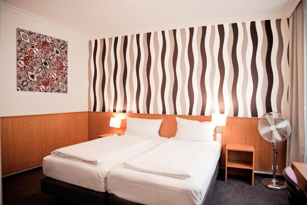 Двухместный (Стандартный двухместный номер с 1 кроватью) отеля Les Nations, Берлин