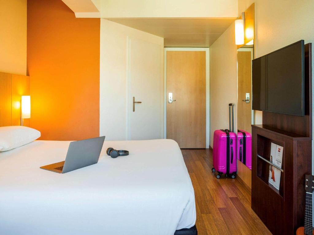 Двухместный (Стандартный двухместный номер с 1 кроватью) отеля ibis Lausanne Centre, Лозанна
