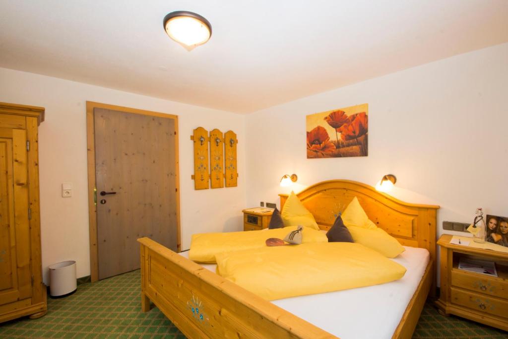 Двухместный (Двухместный номер II с 1 кроватью) отеля Hotel Garni Hainbacherhof, Зёльден