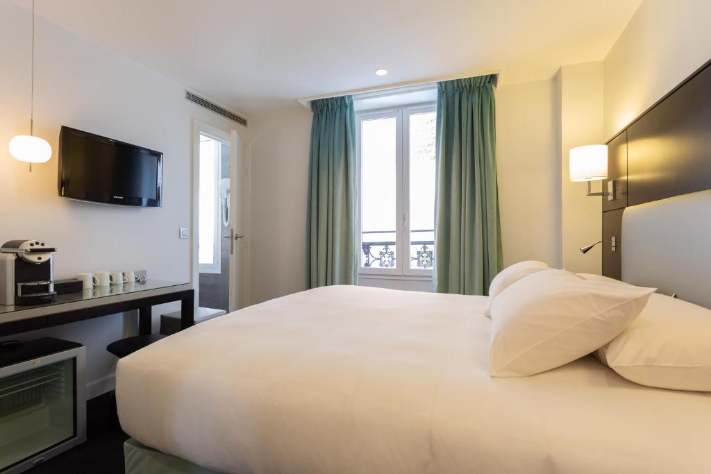 Двухместный (Улучшенный двухместный номер с 1 кроватью), Best Western Sèvres Montparnasse