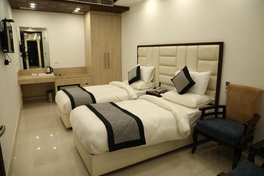Двухместный (Двухместный номер Делюкс с 1 кроватью или 2 отдельными кроватями) отеля Lemon Green Inn, Нью-Дели