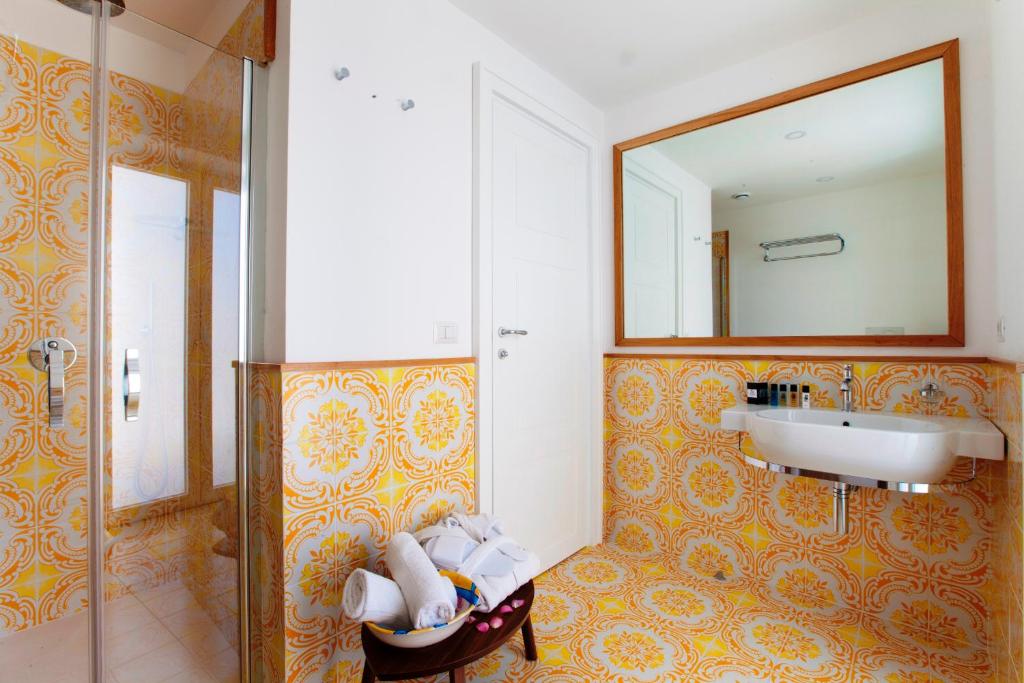 Двухместный (Двухместный номер с 1 кроватью или 2 отдельными кроватями) отеля Maison Kalea, Сорренто