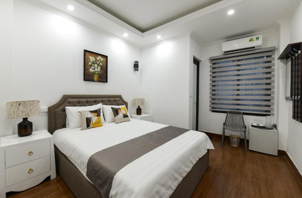 Двухместный (Двухместный номер с 1 кроватью и собственной ванной комнатой) отеля Miah Boutique Homestay, Ханой
