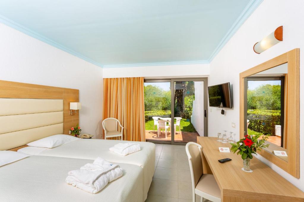 Номер (Бунгало с видом на сад) курортного отеля Blue Horizon, Ялиссос