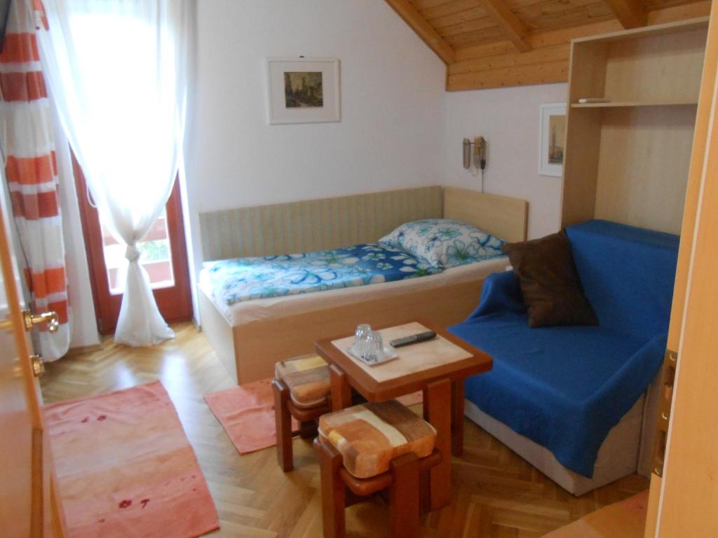 Двухместный (Двухместный номер с 1 кроватью или 2 отдельными кроватями) гостевого дома Aranyeső Vendégház Csorbai, Будапешт