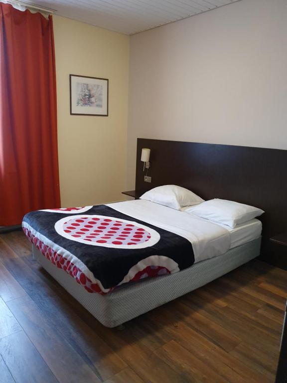 Двухместный (Бюджетный двухместный номер с 1 кроватью) отеля Hotel Queen Mary, Брюссель