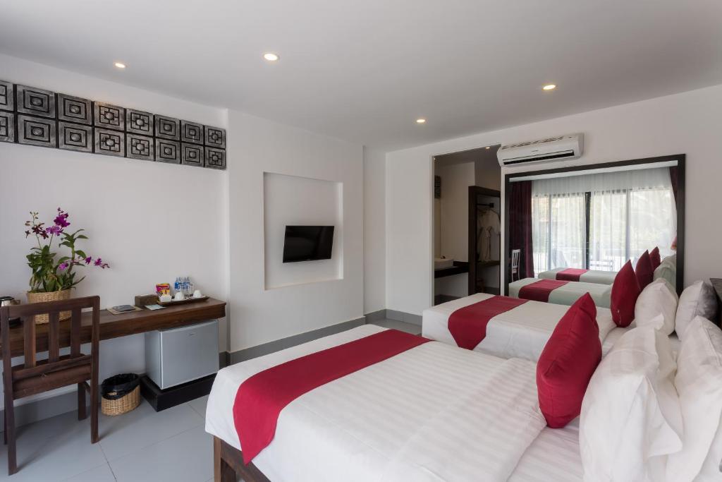 Двухместный (Двухместный номер Делюкс с 2 отдельными кроватями и балконом) отеля Ladear Privilege Rooms, Сием Рип