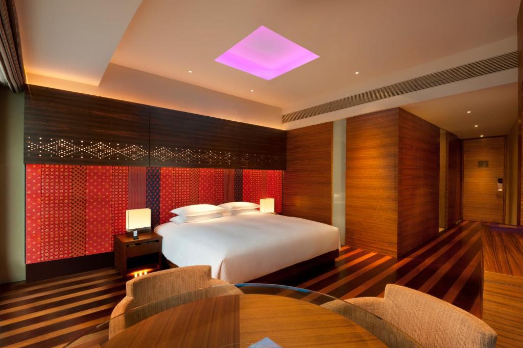 Двухместный (Номер с кроватью размера «king-size») отеля Andaz Xintiandi, Shanghai, Шанхай