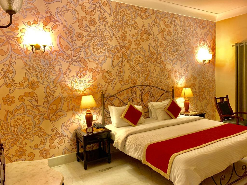 Двухместный (Deluxe Double or Twin Room - Free Parking + Wifi + Early Check in upto 8 am), Suryaa Villa - A City Centre Hotel