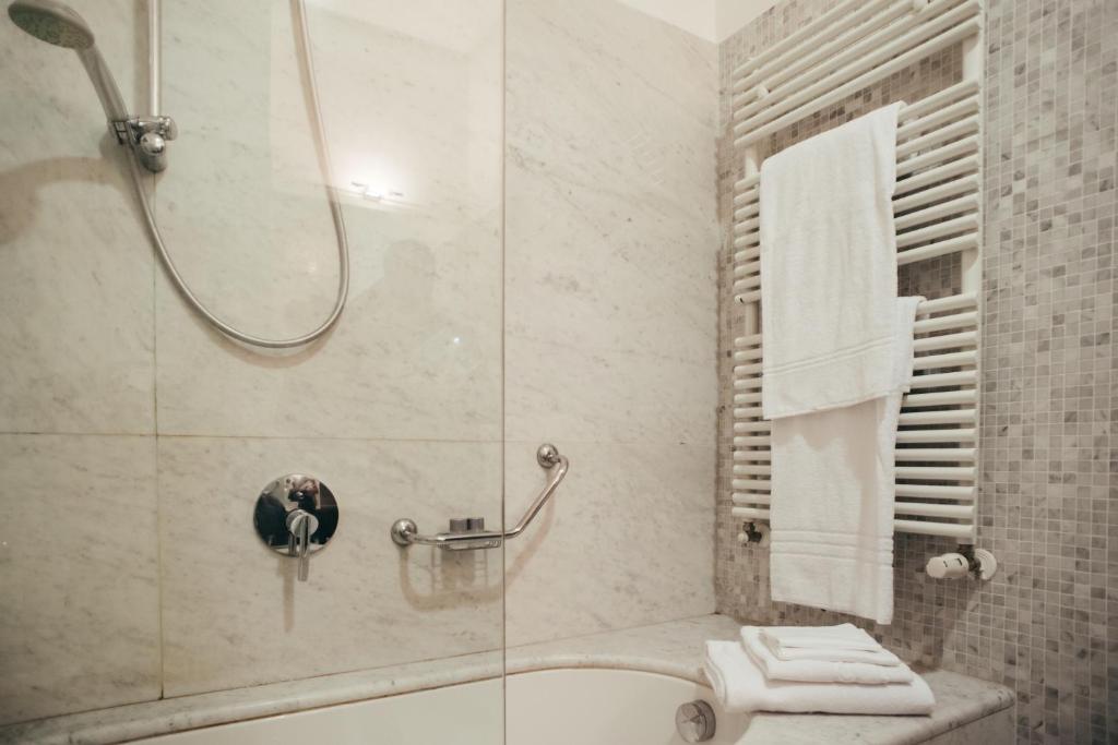 Двухместный (Классический двухместный номер с 1 кроватью или 2 отдельными кроватями) отеля Hotel Porta Felice, Палермо