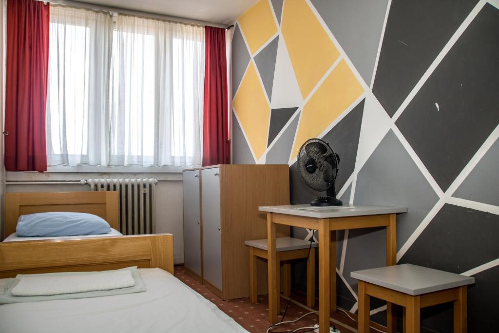 Одноместный (Одноместный номер с общей ванной комнатой) хостела Youth Hostel Zagreb, Загреб