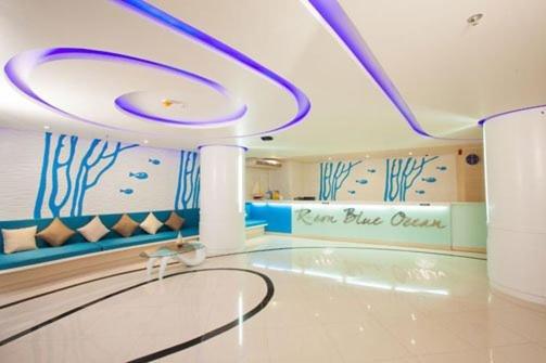 Отель R-Con Blue Ocean, Паттайя