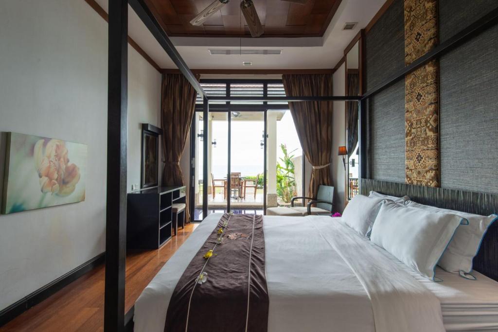 Вилла (Вилла с 2 спальнями рядом с пляжем) курортного отеля Sabah Beach Villas & Suites, Кота-Кинабалу