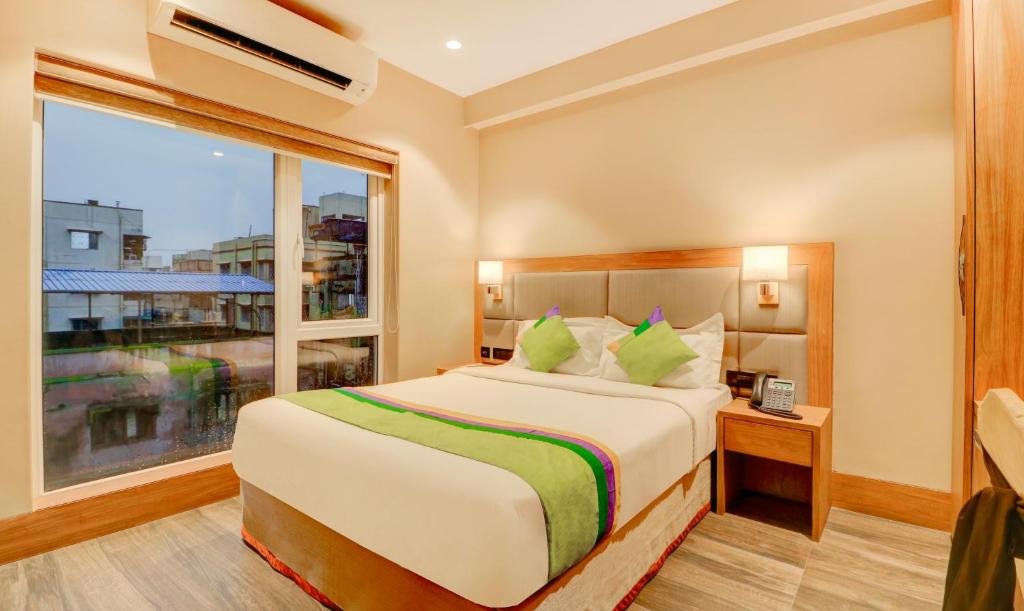 Двухместный ([Sanitized] Standard Double Room) отеля OYO 11453 Radhe Palace, Калькутта
