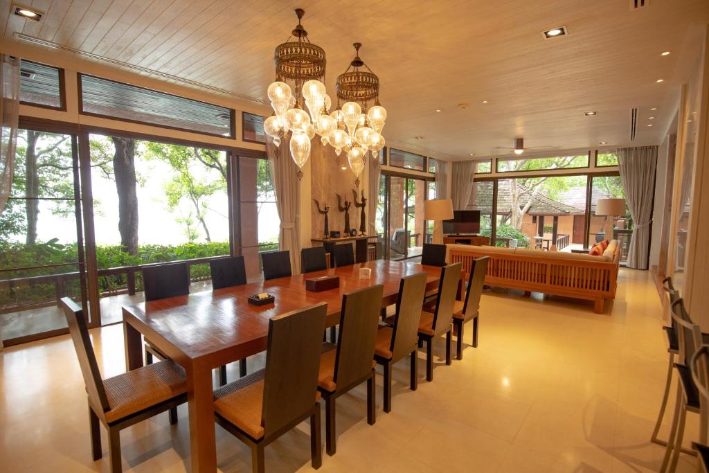 Вилла (Вилла Residence с 3 спальнями, бассейном и видом на сад), Курортный отель Sri Panwa Phuket Luxury