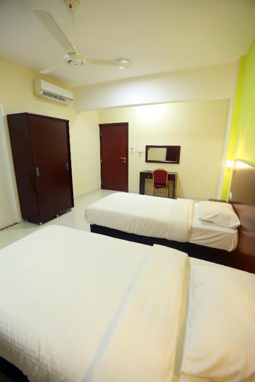 Двухместный (Стандартный двухместный номер с 1 двуспальной кроватью и кухней) апарт-отеля Al Dhiyafa Palace Hotel Apartments, Маскат
