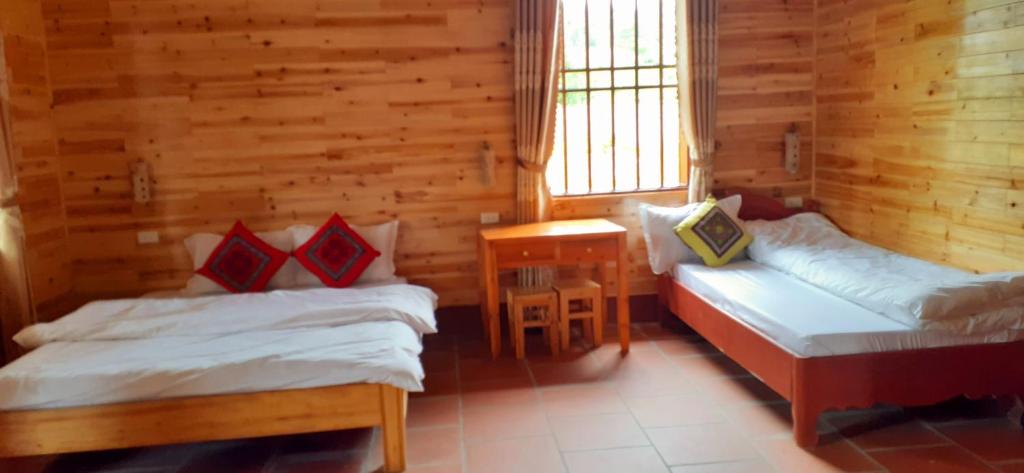 Двухместный (Двухместный номер с 2 отдельными кроватями и собственной ванной комнатой) семейного отеля Sa House Bac Ha, Лаокай