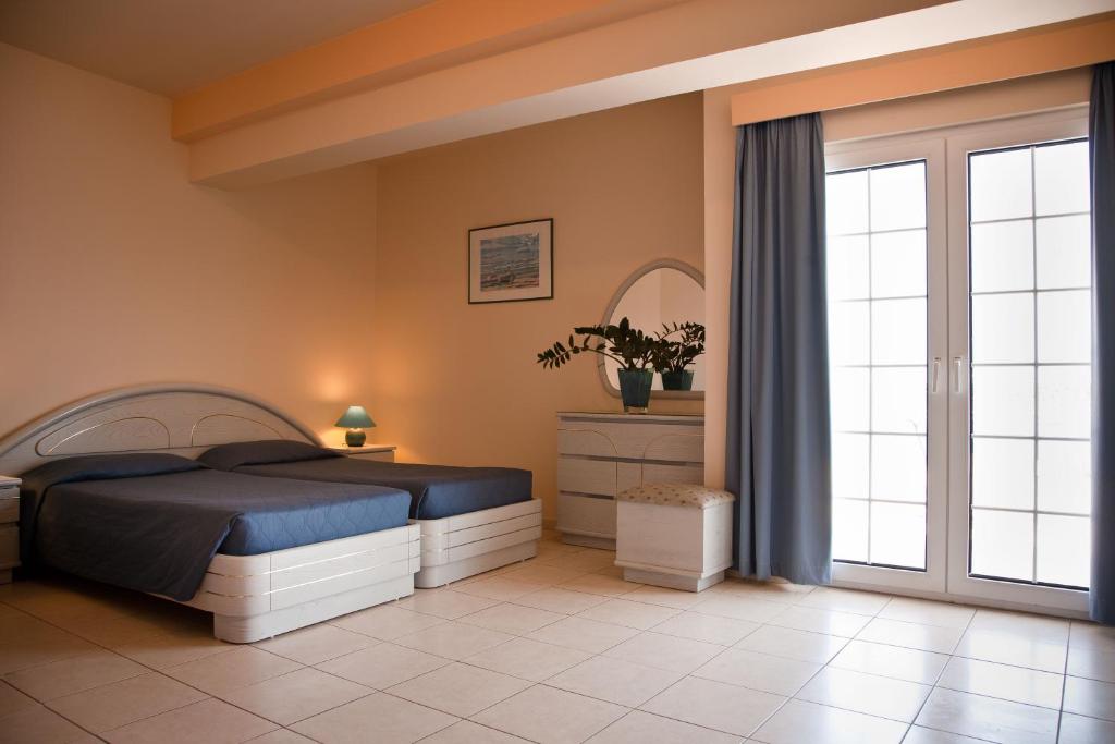 Апартаменты (Апартаменты для 2 человек с видом на море) апарт-отеля Creta Hotel, Айос-Николаос (Крит), Крит