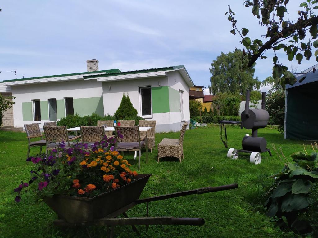 Номер (Дом с 5 спальнями и сауной), Allika Holiday House