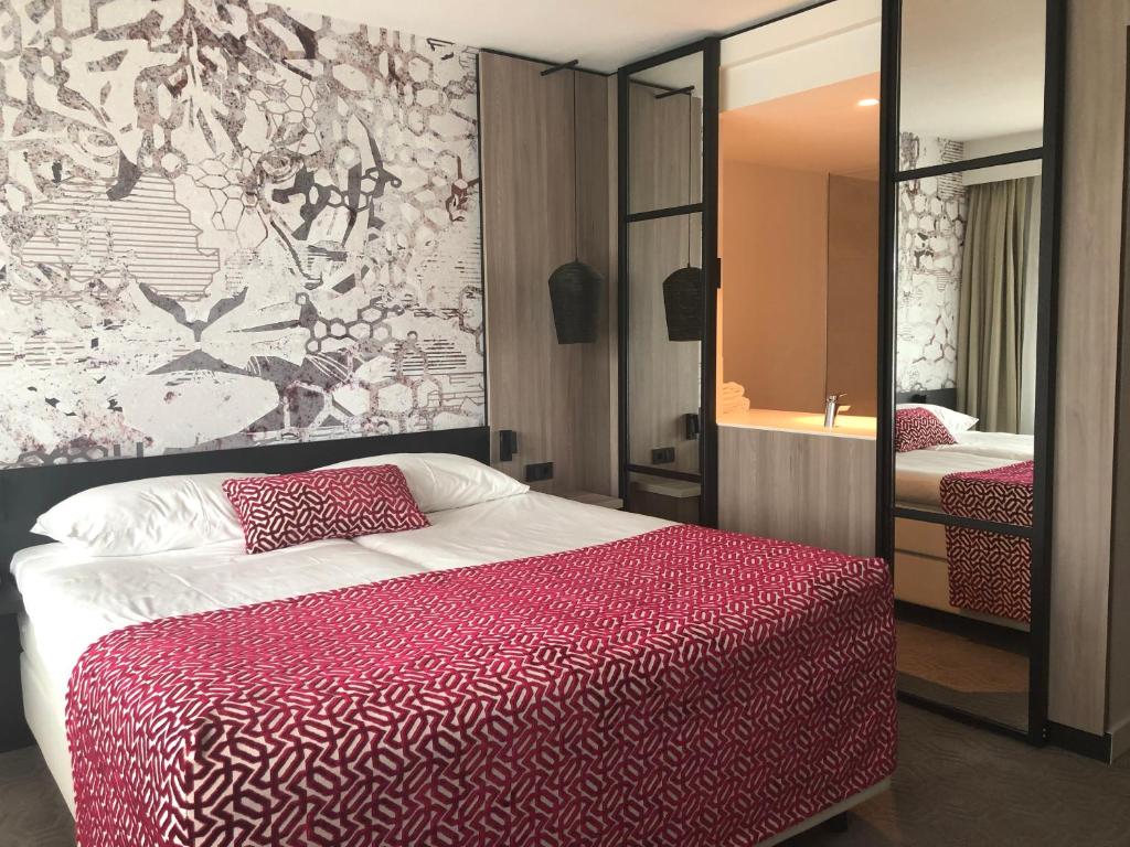 Двухместный (Двухместный номер «Комфорт» с 2 отдельными кроватями) отеля Hotel Van der Valk Maastricht, Маастрихт