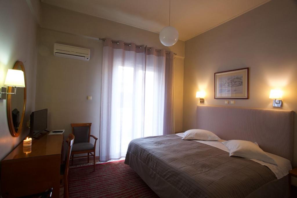 Двухместный (Двухместный номер с 1 кроватью и балконом) отеля Esperia Boutique Hotel, Агринион