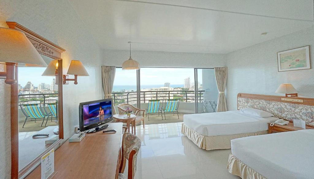Двухместный (Стандартный двухместный номер с 2 отдельными кроватями) отеля Pattaya Park Beach Resort, Паттайя