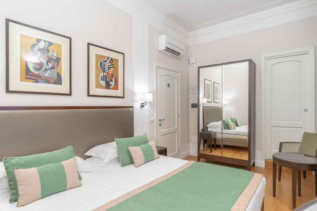 Двухместный (Улучшенный двухместный номер с 1 кроватью или 2 отдельными кроватями) гостевого дома Internazionale Domus, Рим
