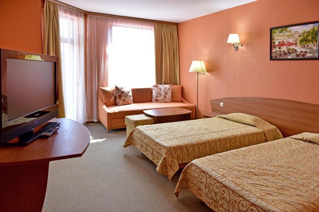 Двухместный (Двухместный номер с 2 отдельными кроватями (для 1 взрослого и 1 ребенка)) отеля Hotel Estreya Palace, Святые Константин и Елена