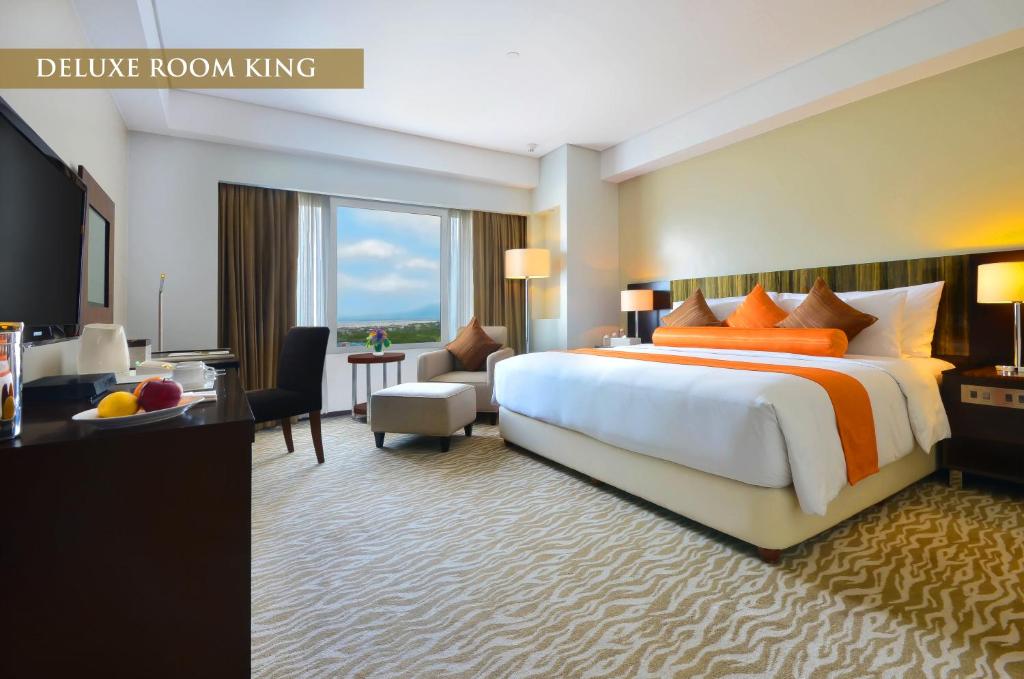 Двухместный (Номер Делюкс с кроватью размера «king-size») отеля Acacia Hotel Manila, Манила