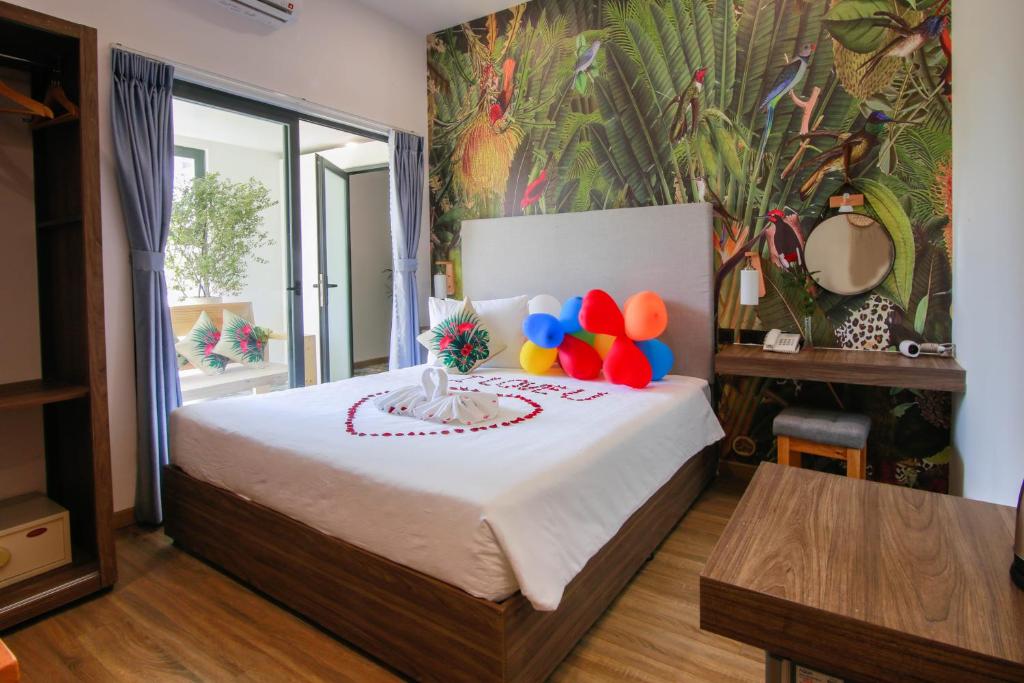 Двухместный (Номер с кроватью размера «king-size») отеля Green Oasis Hotel, Туихоа