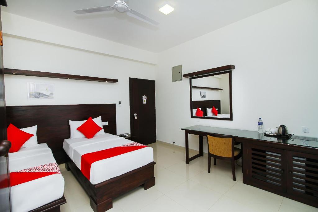 Двухместный (Двухместный номер Делюкс с 1 кроватью) отеля Nelly Marine Hotel, Коломбо