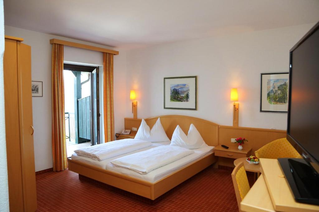 Двухместный (Двухместный номер с 1 кроватью, вид на озеро) отеля Seegasthof Hois'n Wirt, Гмунден